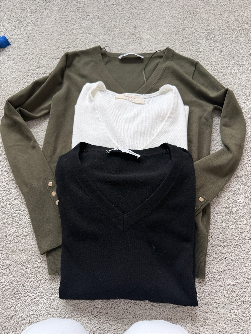 V-Neck Women's Sweater - Olive, white & Black